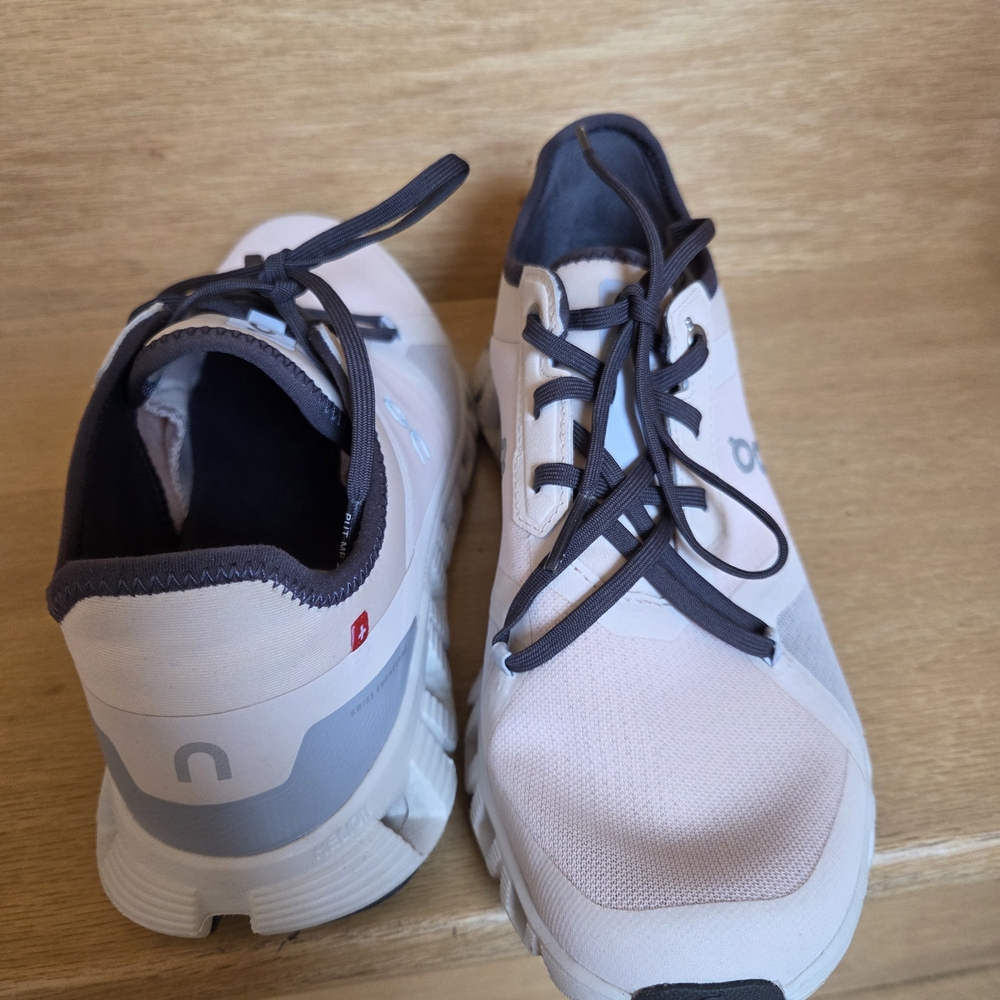 Women's On Cloud ×3 Running Trainer Sneakers